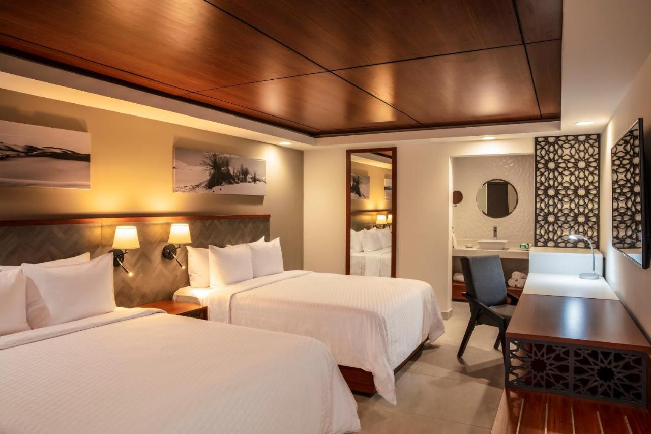 Hotel Gamma